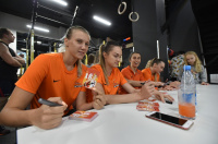 20.09.19 "Лисицы" посетили открытие Gold's Gym