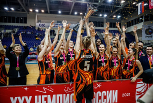 Девушки из Екатеринбурга догоняют армейцев: УГМК завоевал 13-й титул подряд