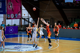 «УГМК-Юниор» разгромно обыграл «Платов» на выезде